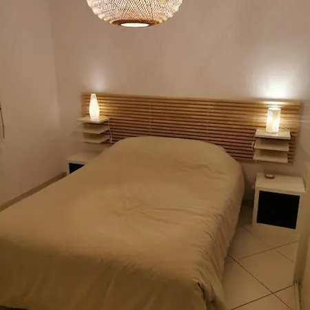 Daire 44m2, Terrasse 17m2, Calme Et Verdoyant