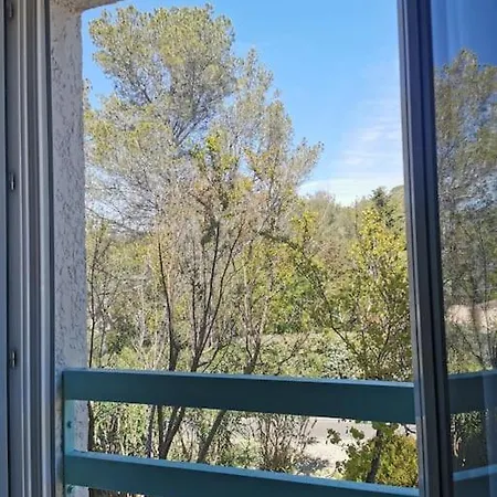 Apartment 44m2, Terrasse 17m2, Calme Et Verdoyant Saint-Raphael (Var)